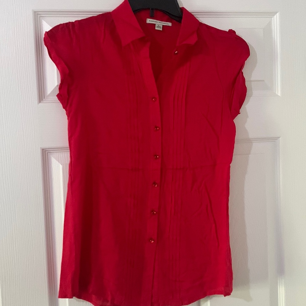 Banana Republic Blouse M/L strawberry red